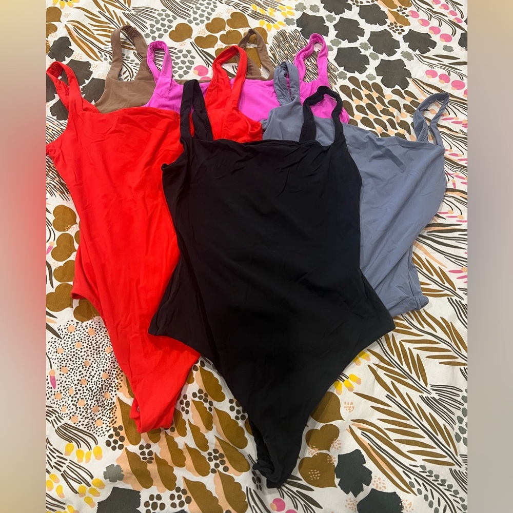 SKIMS Fits Everybody Square Neck Bodysuit lot of five